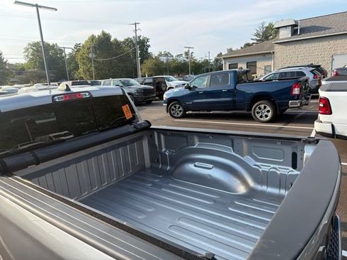 Used 2025 RAM 1500 Big Horn AWD/4WD image 8