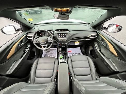 Used 2023 Chevrolet TrailBlazer ACTIV image 21