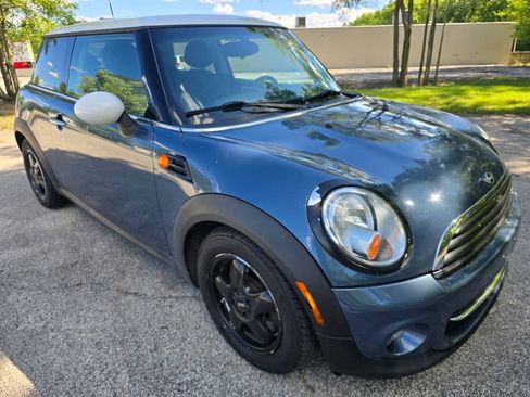 Used 2011 MINI Cooper Hardtop w/ Cold Weather Pkg FWD image 3