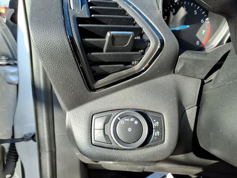 Certified 2018 Ford Escape SEL w/ Ford Safe & Smart Package image 16