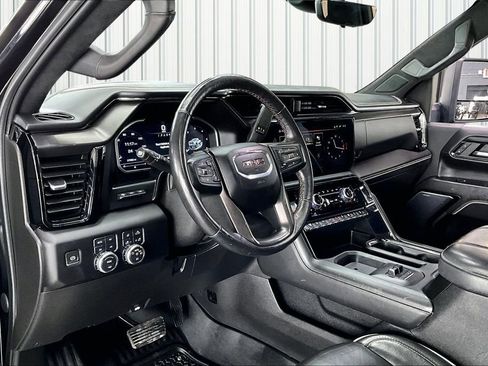 Used 2024 GMC Sierra 2500 AT4X image 18