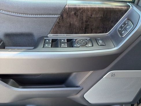 New 2025 Ford F250 Lariat w/ Chrome Package image 13