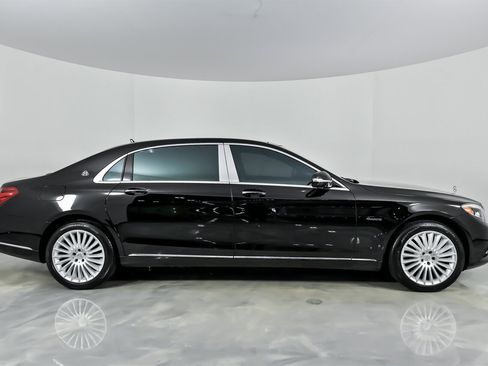 Used 2017 Mercedes-Benz Maybach S 550 4MATIC image 14
