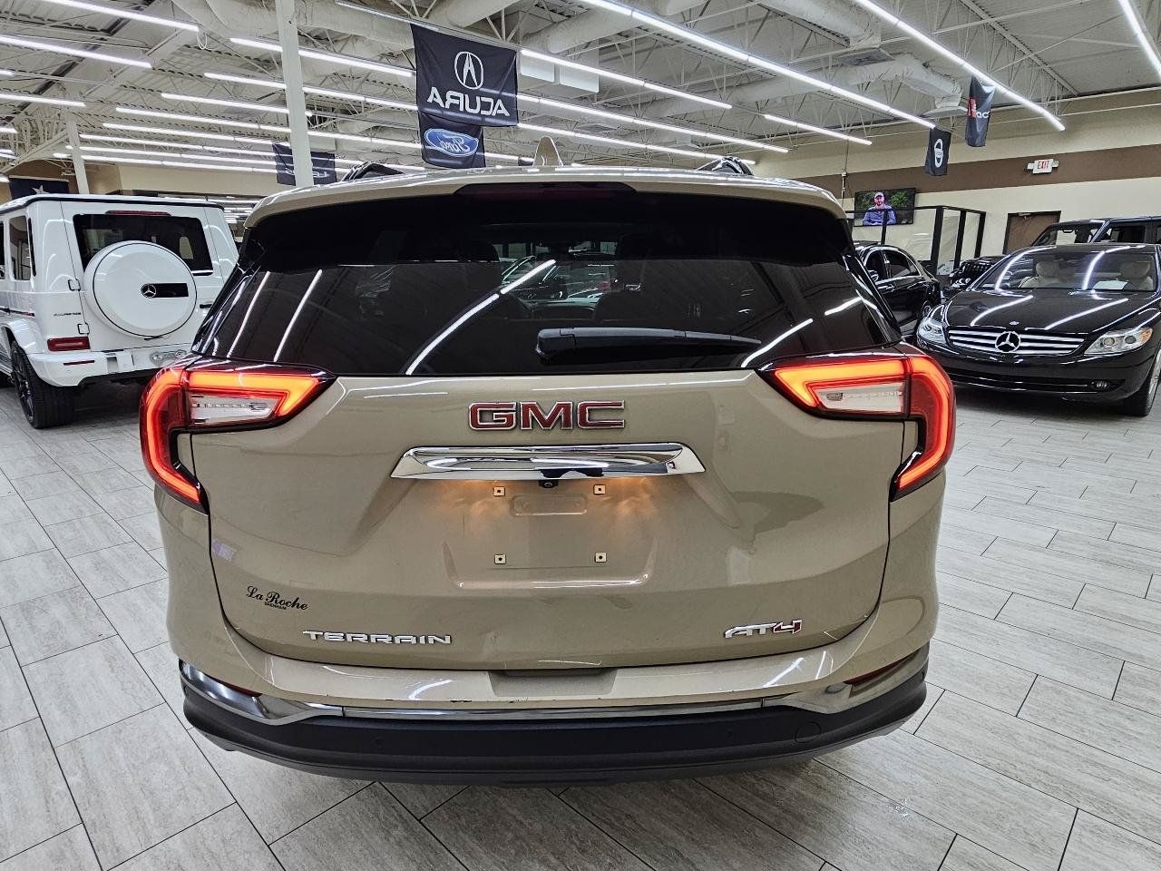 Used 2022 GMC Terrain AT4 w/ Tech Package AWD/4WD image 7