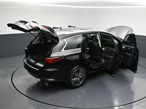 Used 2017 INFINITI QX60 Luxe w/ Deluxe Technology Package image 37