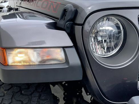 Used 2021 Jeep Wrangler Unlimited Rubicon w/ Xtreme Recon 35" Tire Package image 31