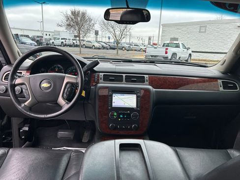 Used 2013 Chevrolet Tahoe LTZ image 21