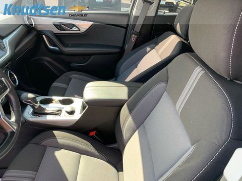 Used 2025 Chevrolet Blazer LT w/ Midnight/Sport Edition image 17