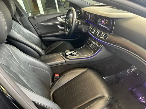 Used 2019 Mercedes-Benz E 300 image 25