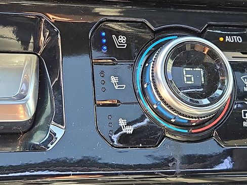 Used 2024 GMC Sierra 1500 Denali w/ Technology Package image 26