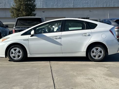 Used 2010 Toyota Prius Two FWD image 6