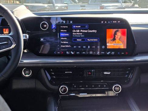 Used 2025 Chevrolet Tahoe Premier image 16