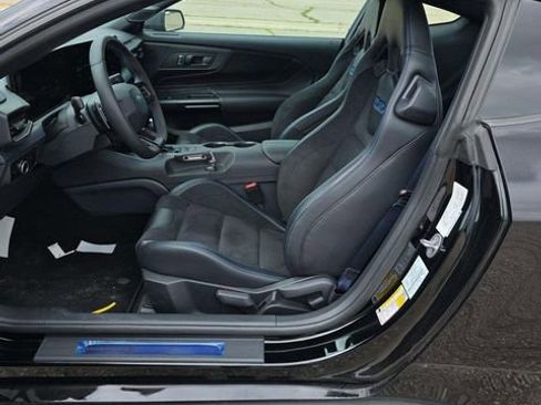 Used 2025 Ford Mustang Dark Horse RWD image 5