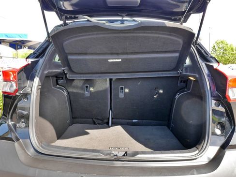 Used 2020 Nissan Kicks SV FWD image 16