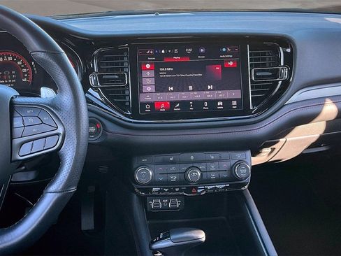 Used 2025 Dodge Durango GT image 6