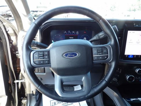 Used 2024 Ford F350 Lariat w/ Lariat Ultimate Package AWD/4WD image 21
