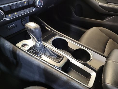 Used 2024 Nissan Altima 2.5 SV image 26