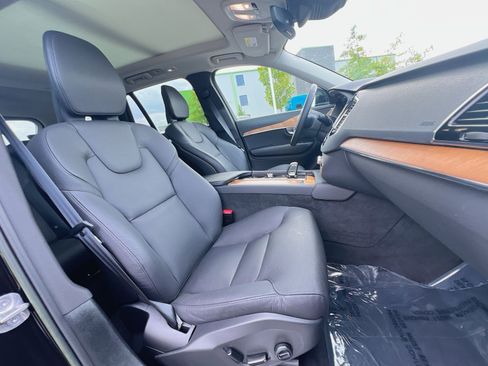 Used 2023 Volvo XC90 B6 Plus w/ Protection Package AWD/4WD image 28