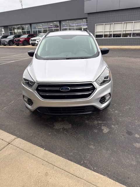 Certified 2019 Ford Escape SE FWD image 3