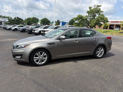 Used 2012 Kia Optima EX w/ Premium Pkg FWD image 15