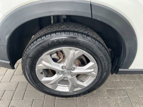 Used 2023 Honda HR-V LX image 8