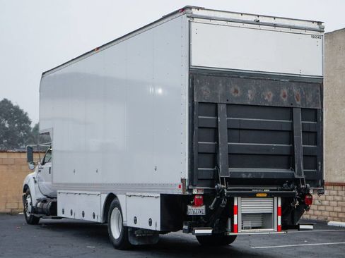 Used 2015 Ford F650 2WD Crew Cab Super Duty image 7