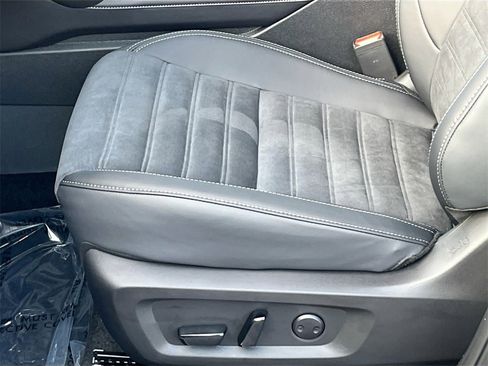 New 2026 Mitsubishi Outlander SE image 18