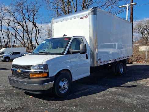 New 2024 Chevrolet Express 3500 w/ Power Convenience Package image 3