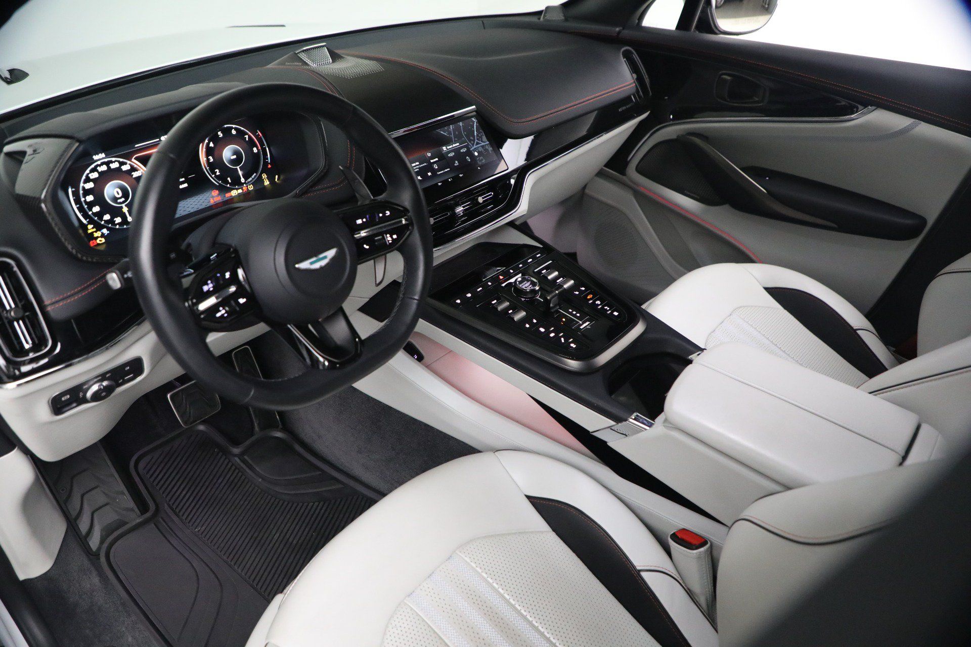 Used 2025 Aston Martin DBX 707 AWD/4WD image 20