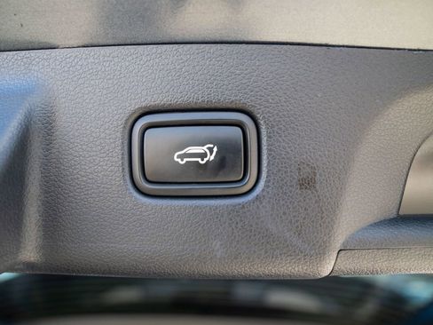 Used 2024 Hyundai Palisade Calligraphy image 11