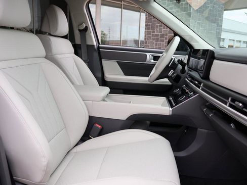 New 2025 Hyundai Santa Fe SEL image 10