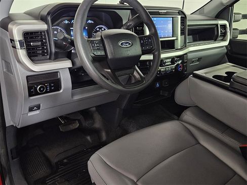 Used 2025 Ford F350 XL w/ XL Chrome Package image 9