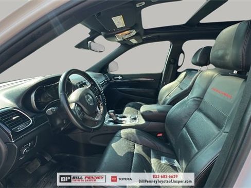 Used 2021 Jeep Grand Cherokee Trailhawk w/ Trailhawk Luxury Group image 11