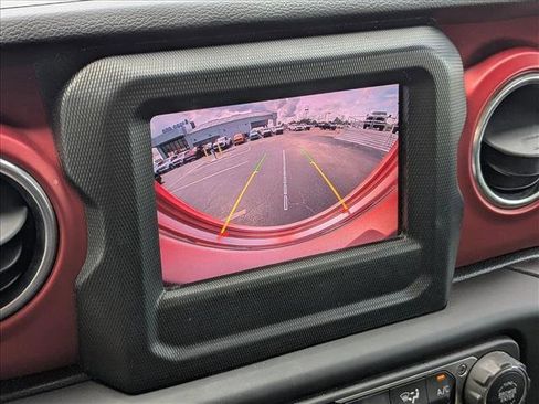 Used 2021 Jeep Wrangler Unlimited Rubicon image 12