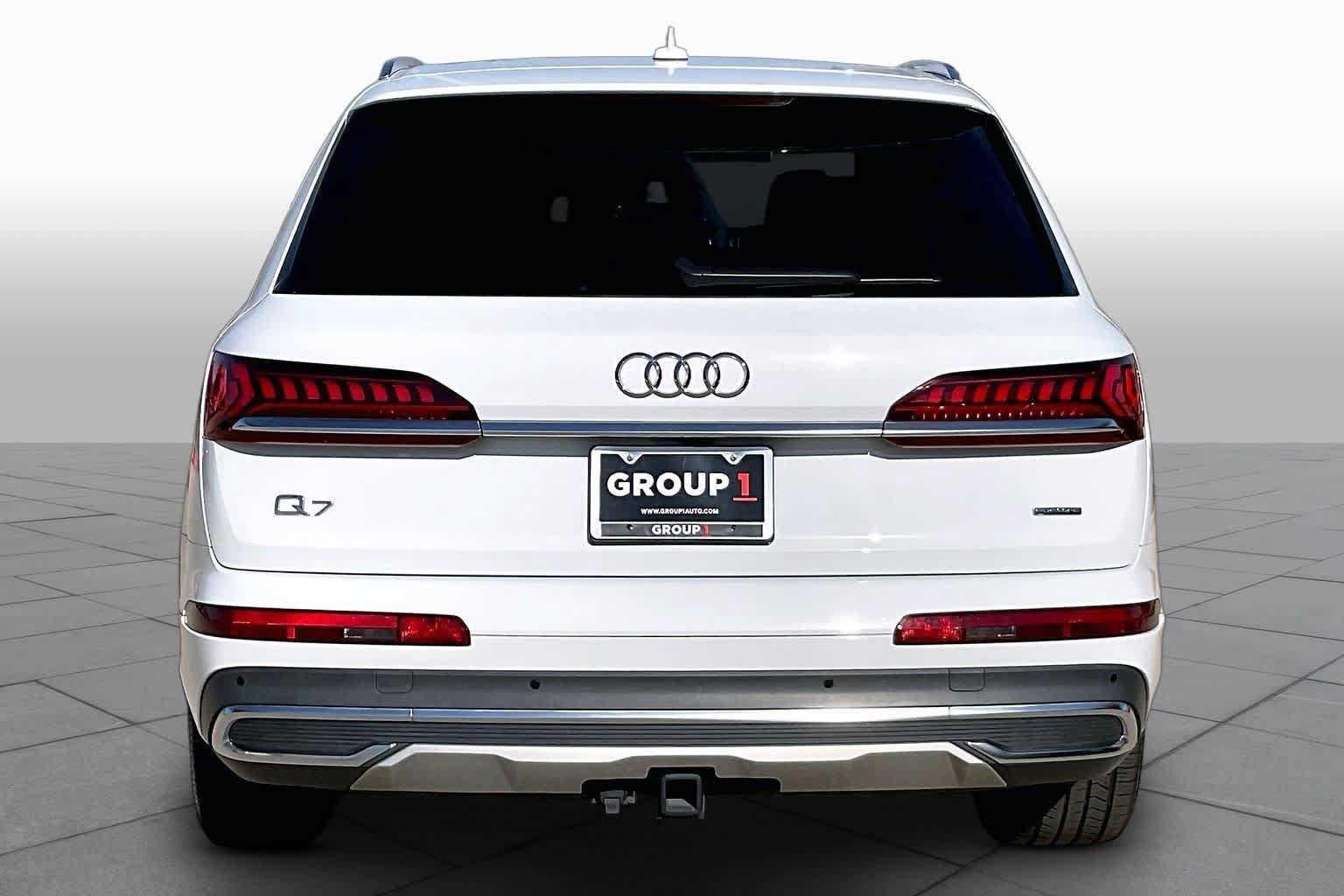 Used 2023 Audi Q7 2.0T Premium w/ Towing Package AWD/4WD image 5