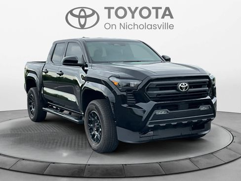Used 2025 Toyota Tacoma SR5 RWD image 8