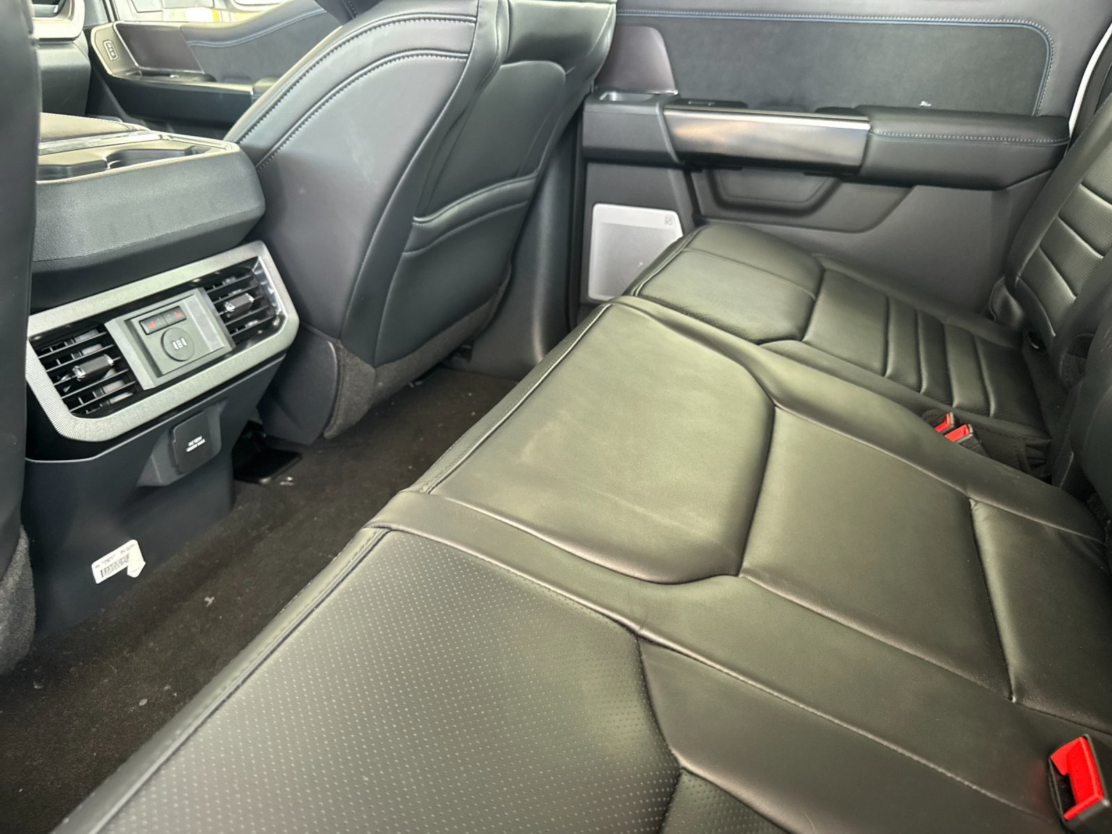 New 2026 Ford F250 Platinum AWD/4WD image 13