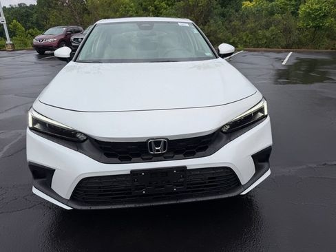 Used 2022 Honda Civic EX-L image 2