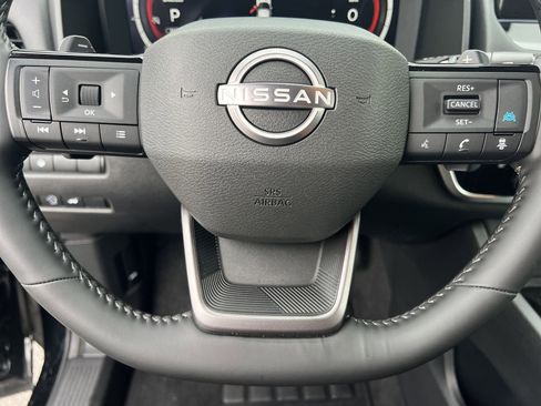 Certified 2026 Nissan Rogue SL AWD/4WD image 9