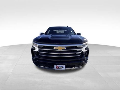 Certified 2023 Chevrolet Silverado 1500 High Country w/ Technology Package image 3
