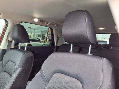Used 2023 Nissan Pathfinder SV w/ Lighting Package (N92) FWD image 17