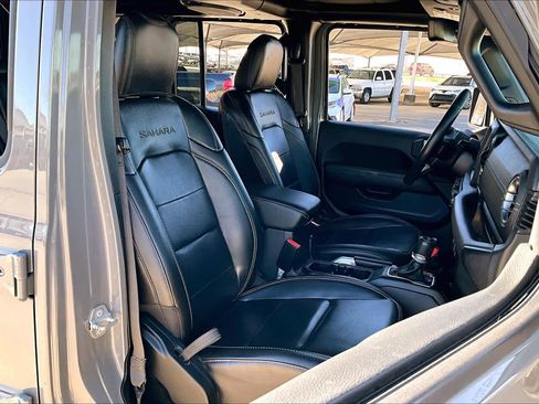 Used 2021 Jeep Wrangler Unlimited Sahara w/ Safety Group image 8