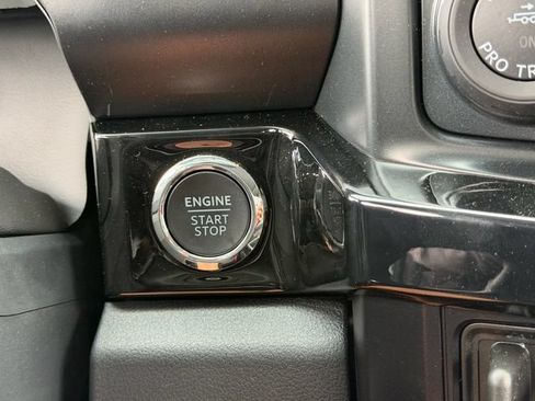 New 2026 Ford F250 Lariat w/ Black Appearance Package AWD/4WD image 16