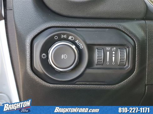 Used 2021 Jeep Wrangler Unlimited Sahara image 16