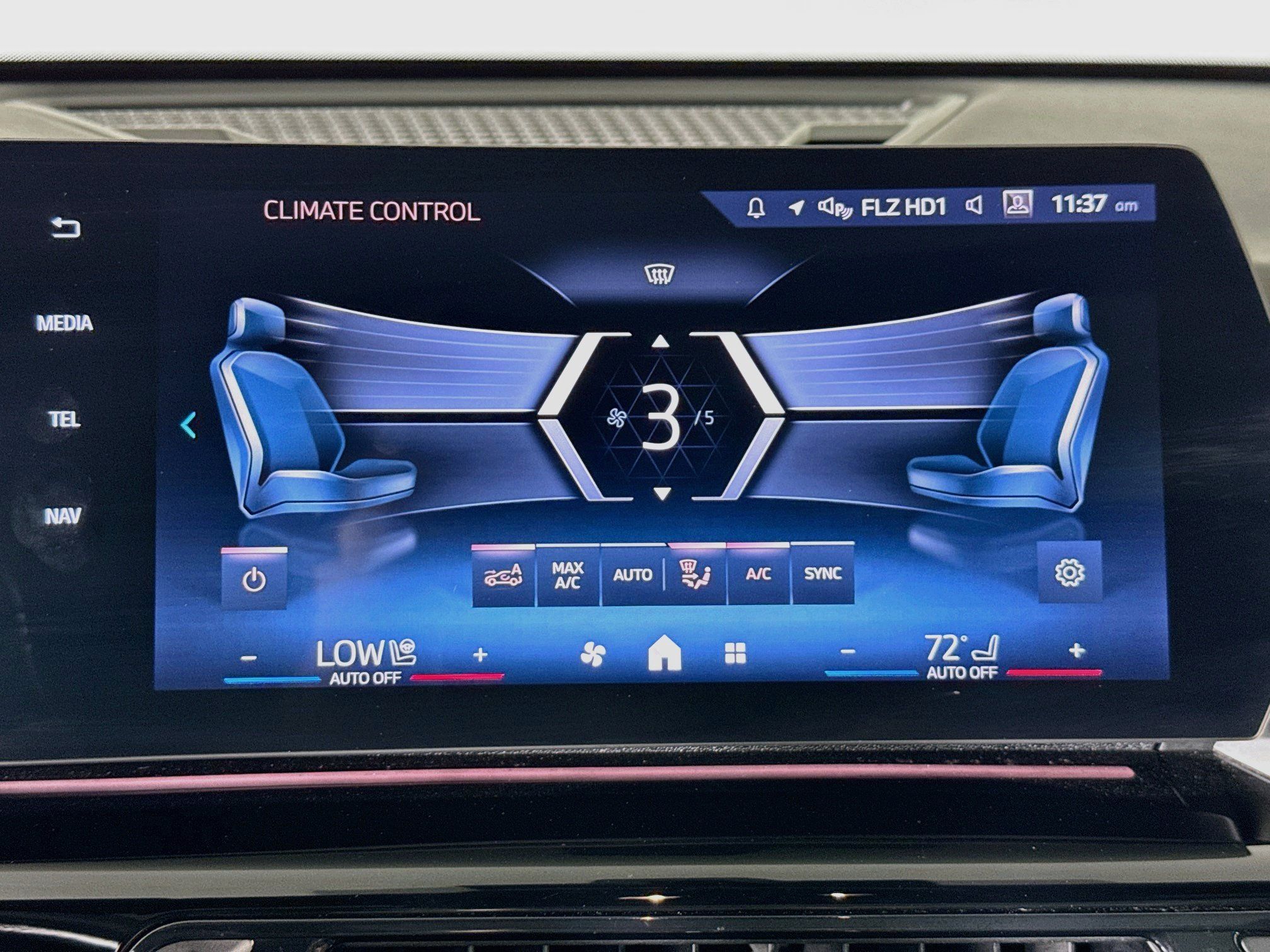 Used 2025 BMW X1 xDrive28i AWD/4WD image 17