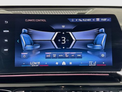 Used 2025 BMW X1 xDrive28i AWD/4WD image 17