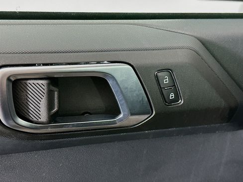 Used 2025 Ford Bronco Big Bend image 15