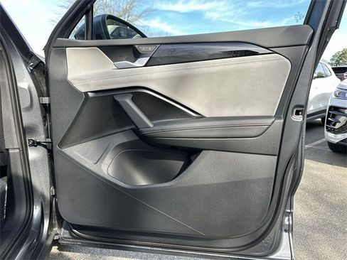 New 2026 Volkswagen Tiguan SE image 33