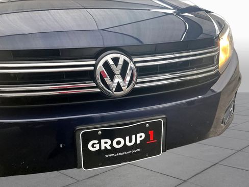 Used 2016 Volkswagen Tiguan S FWD image 30