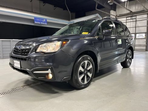 Used 2018 Subaru Forester 2.5i Limited w/ Popular Package #2 AWD/4WD image 3